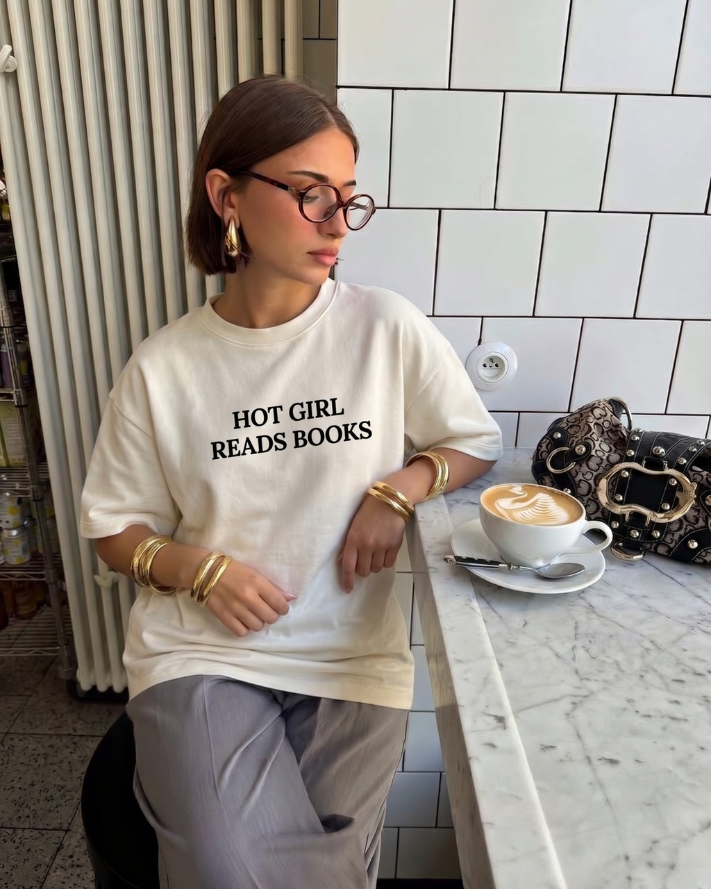 Hot Girl Reads Books Oversized T-Shirt